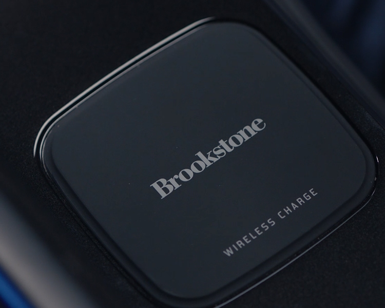 Brookstone Mach IX Wireless Charging Pad